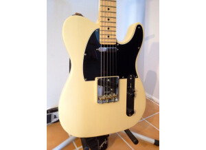 Fender Highway One Telecaster - Honey Blonde Maple