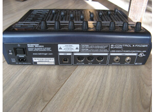 Behringer B-Control Fader BCF2000 (4909)