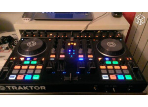 Native Instruments Traktor Kontrol S4 mk2 (80135)