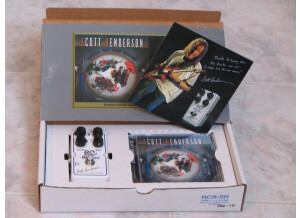 Xotic Effects RC Booster Scott Henderson Signature Model