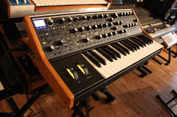 Moog Sub 37 Moog Sub 37