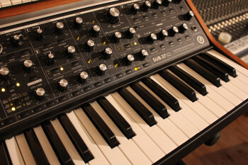 Moog Sub 37 Moog Sub 37
