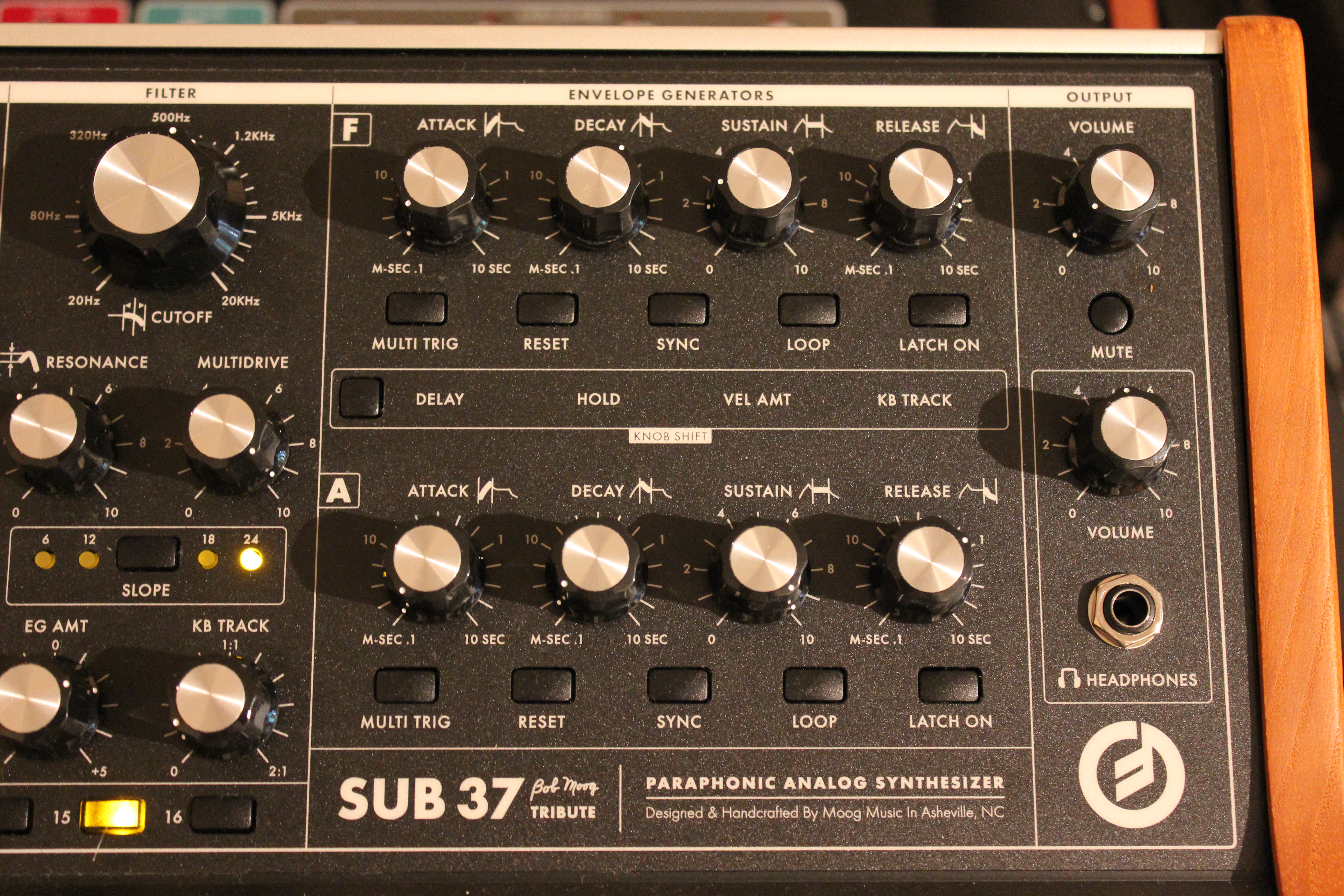 Moog Sub 37