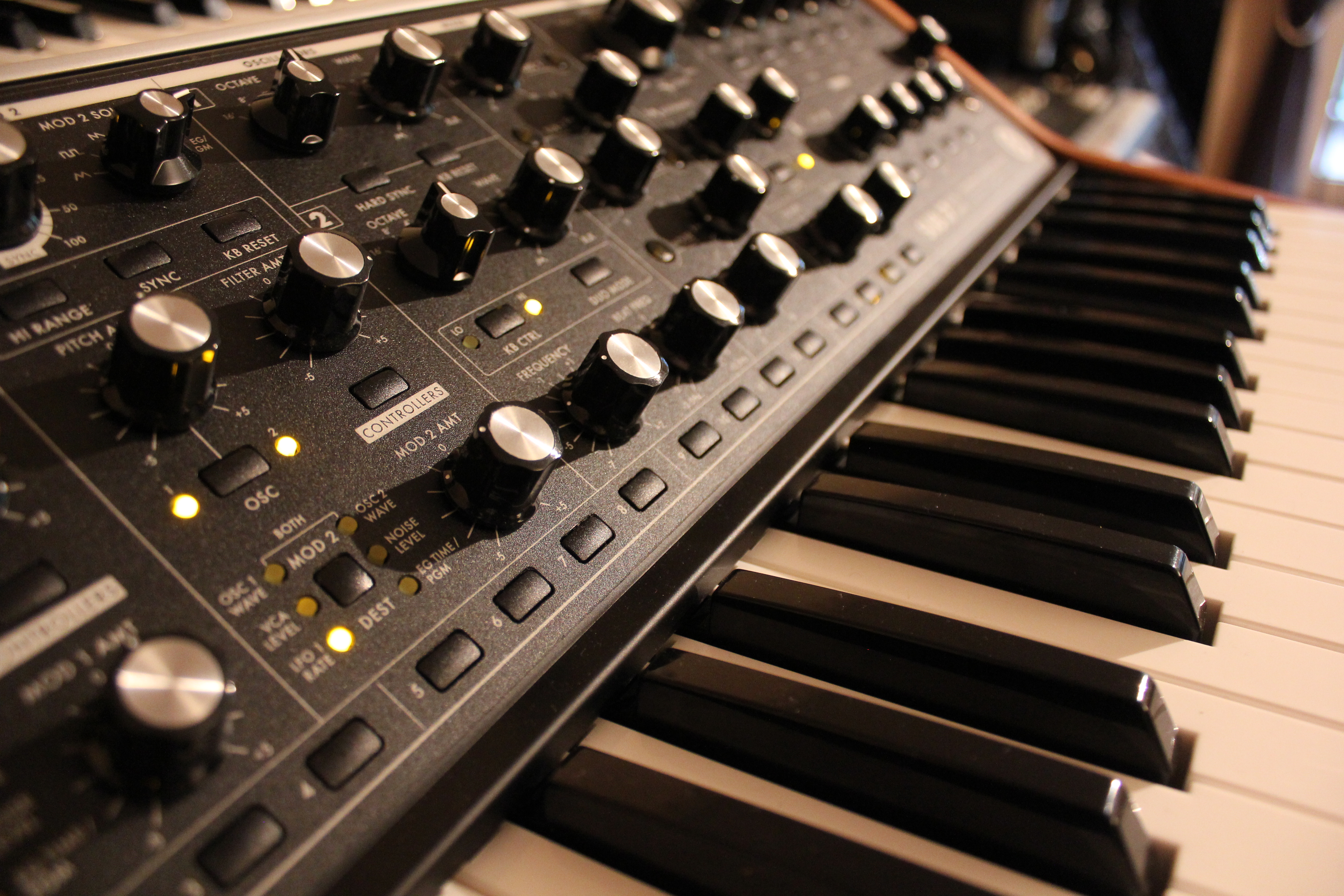 Moog Sub 37