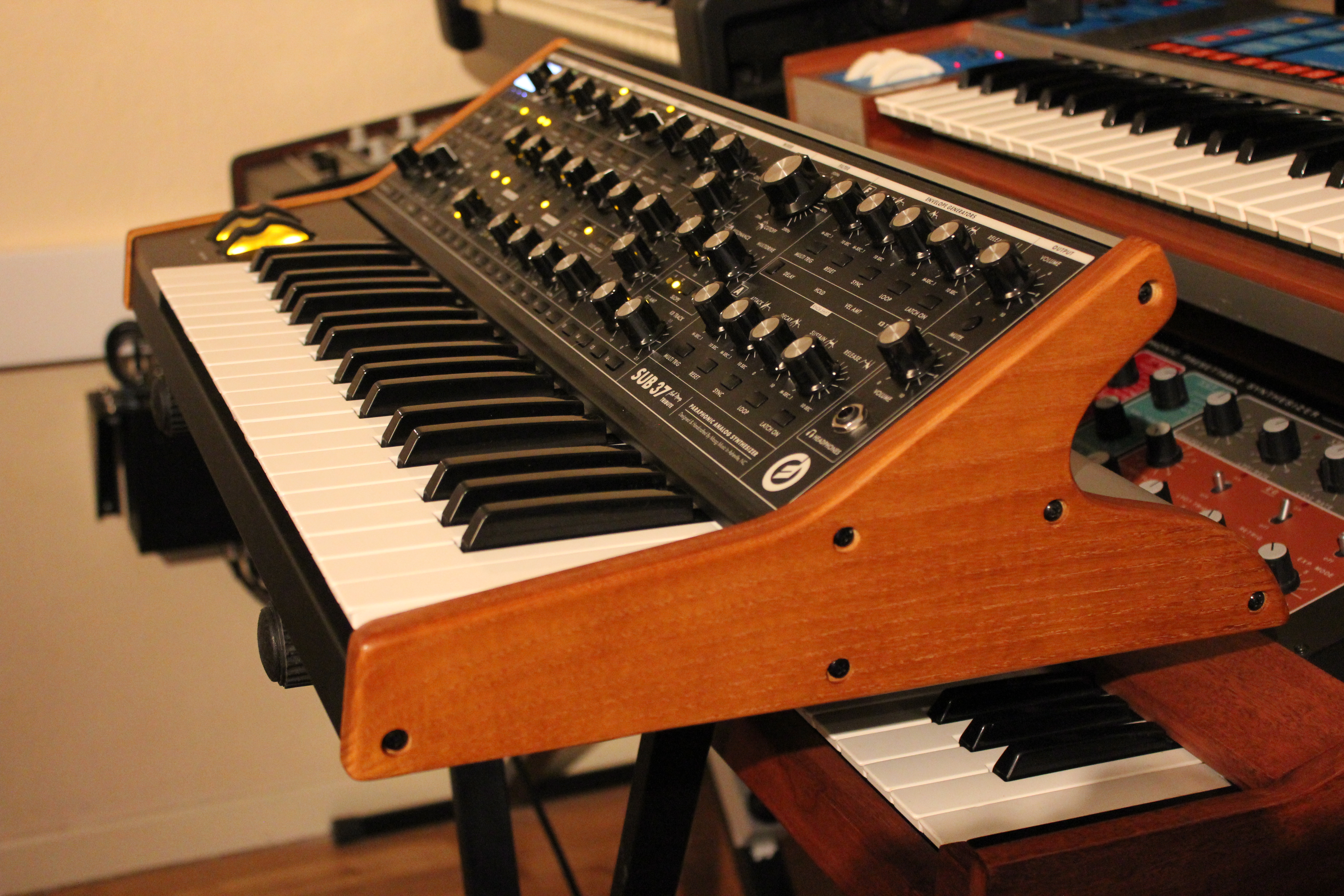 Moog Sub 37