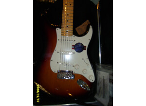 Fender Standard Stratocaster - Brown Sunburst Maple