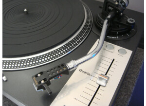 Denon DJ DP DJ-151