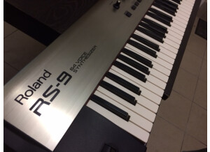 Roland RS-9