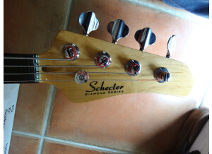 Schecter Diamond-J - 3 Tone Sunburst