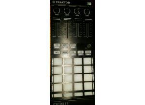 Native Instruments Traktor Kontrol S2 mk2 (68916)