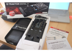 Native Instruments Traktor Kontrol Z1 (39178)