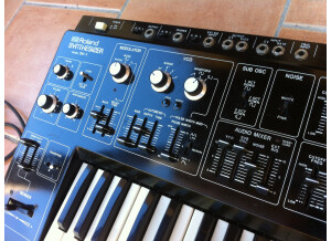 Roland SH-1 (80738)