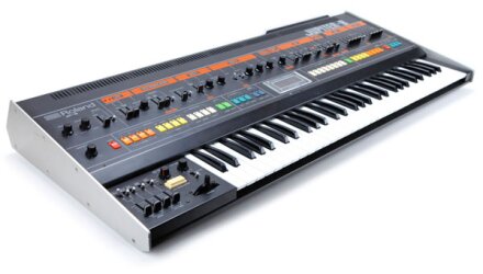 Roland Jupiter-8 : Roland Jupiter-8 (1668) Roland Jupiter-8 : Roland Jupiter-8 (1668)