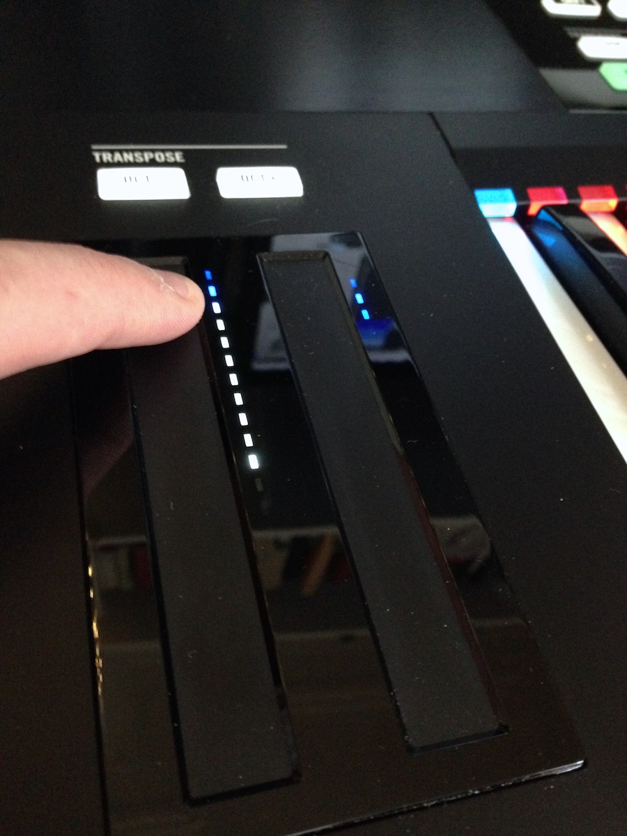 Native Instruments Komplete Kontrol S