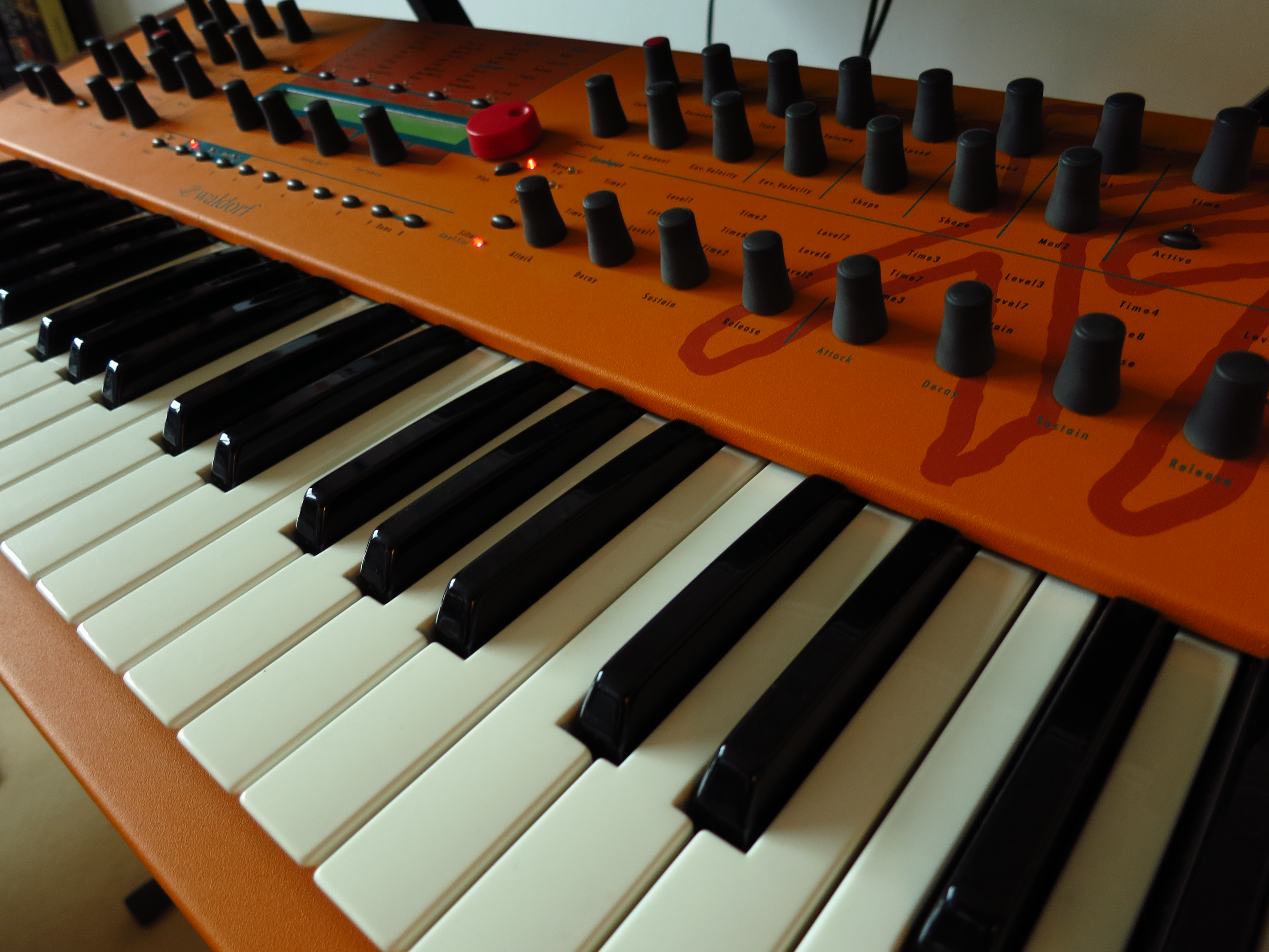 Waldorf MicroWave XTk