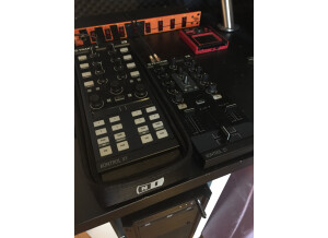 Native Instruments Traktor Kontrol Z1 (6672)