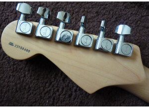 Fender Highway One Stratocaster - 3-Color Sunburst Rosewood