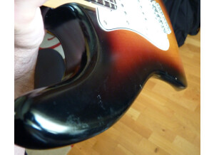 Fender Highway One Stratocaster - 3-Color Sunburst Rosewood