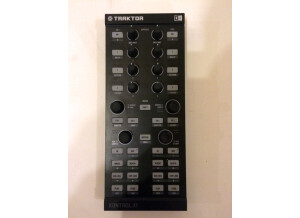 Native Instruments Traktor Kontrol X1 (23892)