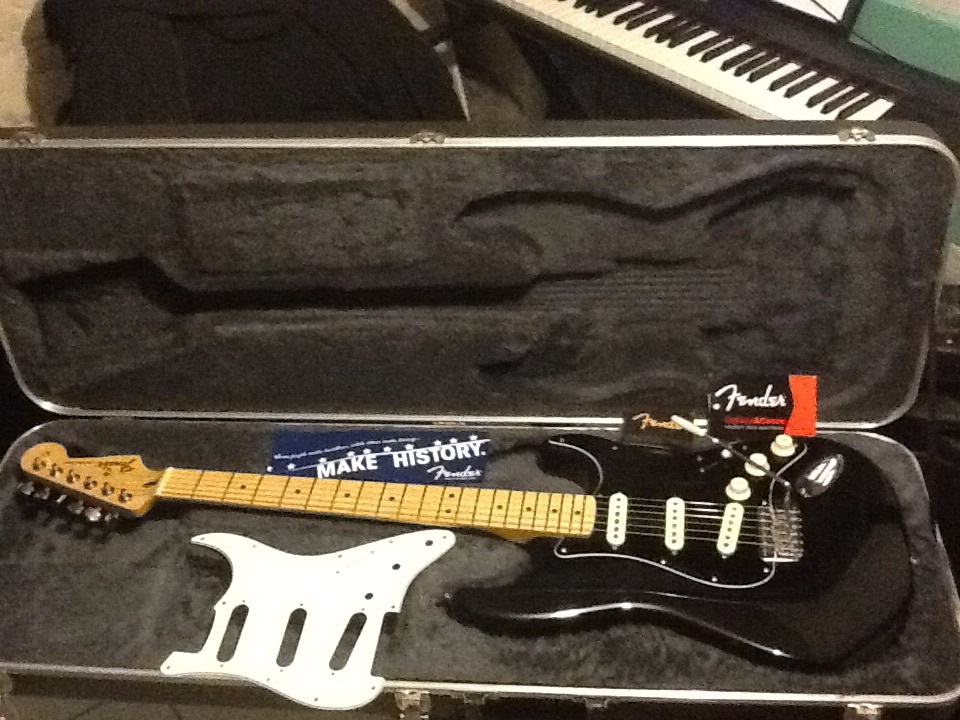 Fender Stratocaster (1977)