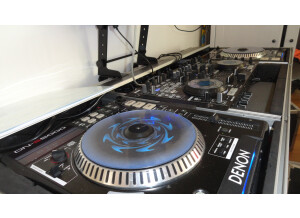 Denon DJ DN-MC6000 (28199)
