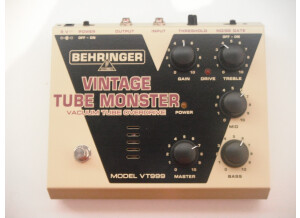 Behringer Vintage Tube Monster VT999 (90105)