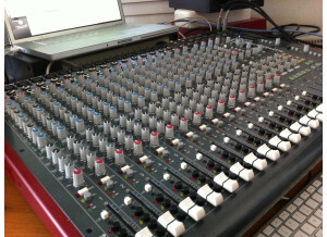 Allen & Heath ZED-R16 (99589)