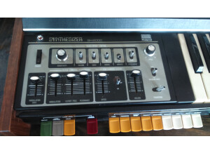 Roland SH-2000 (59173)