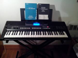 Yamaha PSR-E433