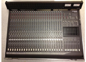 Mackie 8 Bus Series 24/8/2 (83102)