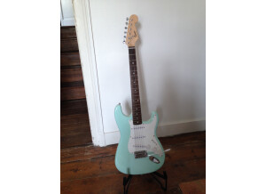 Squier Bullet Strat with Tremolo - Daphne Blue Rosewood