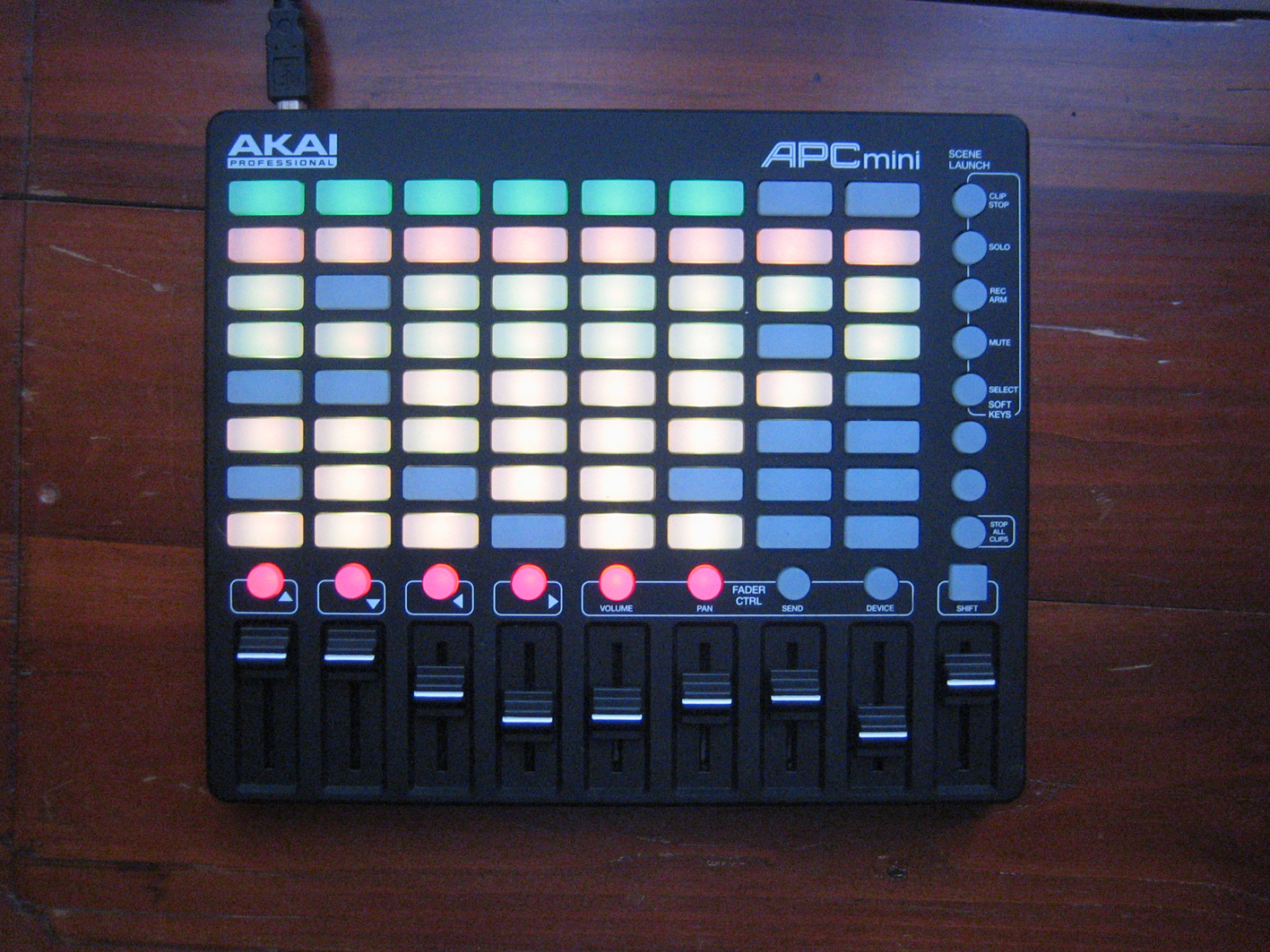Akai APC Mini