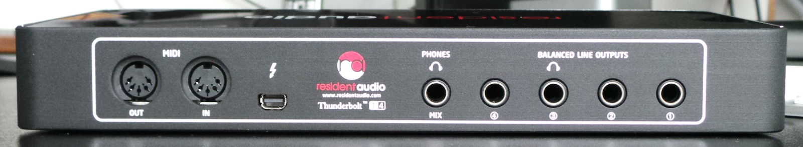 Resident Audio T4
