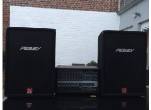 Peavey A vendre Sono PEAVEY XR684 + 2 enceintes PEAVEY EUROSYS 3