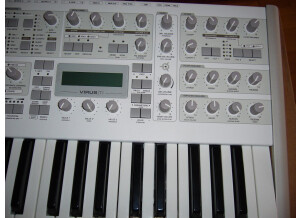 Access Music Virus TI2 Polar (8341)