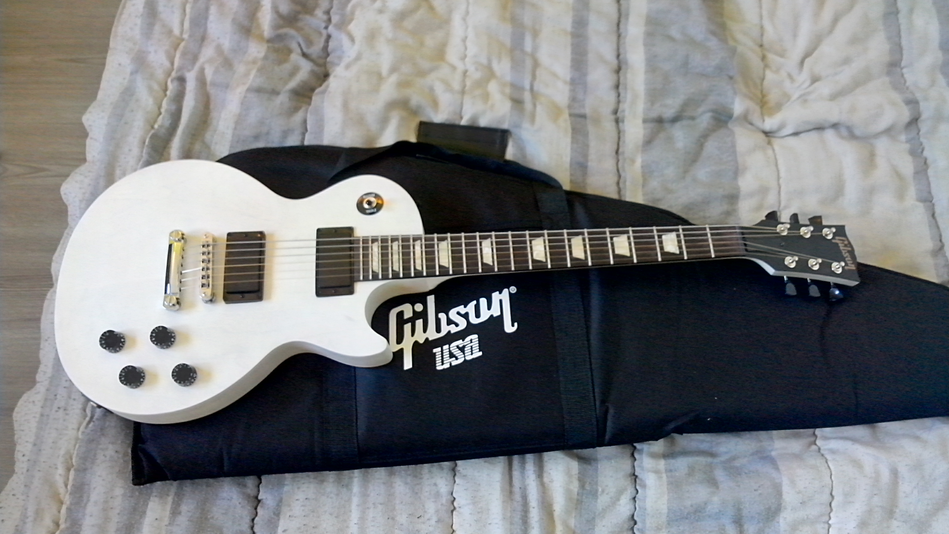 Gibson LPJ