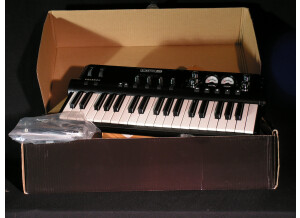 Line 6 POD Studio KB37 (15314)