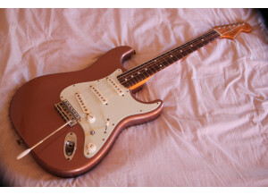 Fender American Vintage '65 Stratocaster - Burgundy Myst