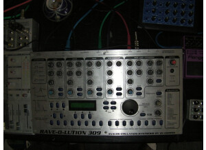 Quasimidi Rave-O-Lution 309 (10713)