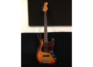 Fender American Vintage '62 Jazz Bass- 3-Color Sunburst Rosewood