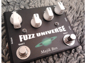 Majik Box Fuzz Universe (11471)