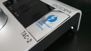 Zoom TAC-2 Zoom TAC-2