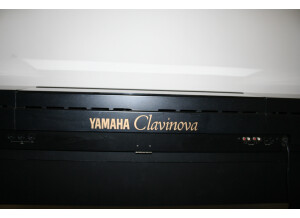 Yamaha CLP-560 (16334)