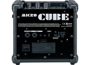 Roland Micro Cube Façade Arrière