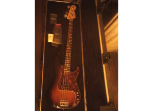 Fender precision bass standard 2012 usa