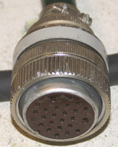 Connecteur 25 points Jaeger femelle étanche