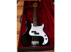 Fender Precision Bass Black(japan 86)