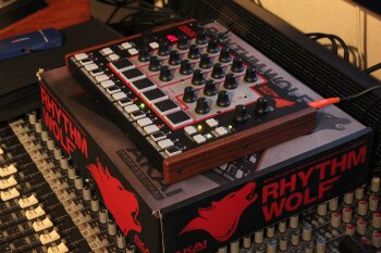 Akai Rhythm Wolf Akai Rhythm Wolf