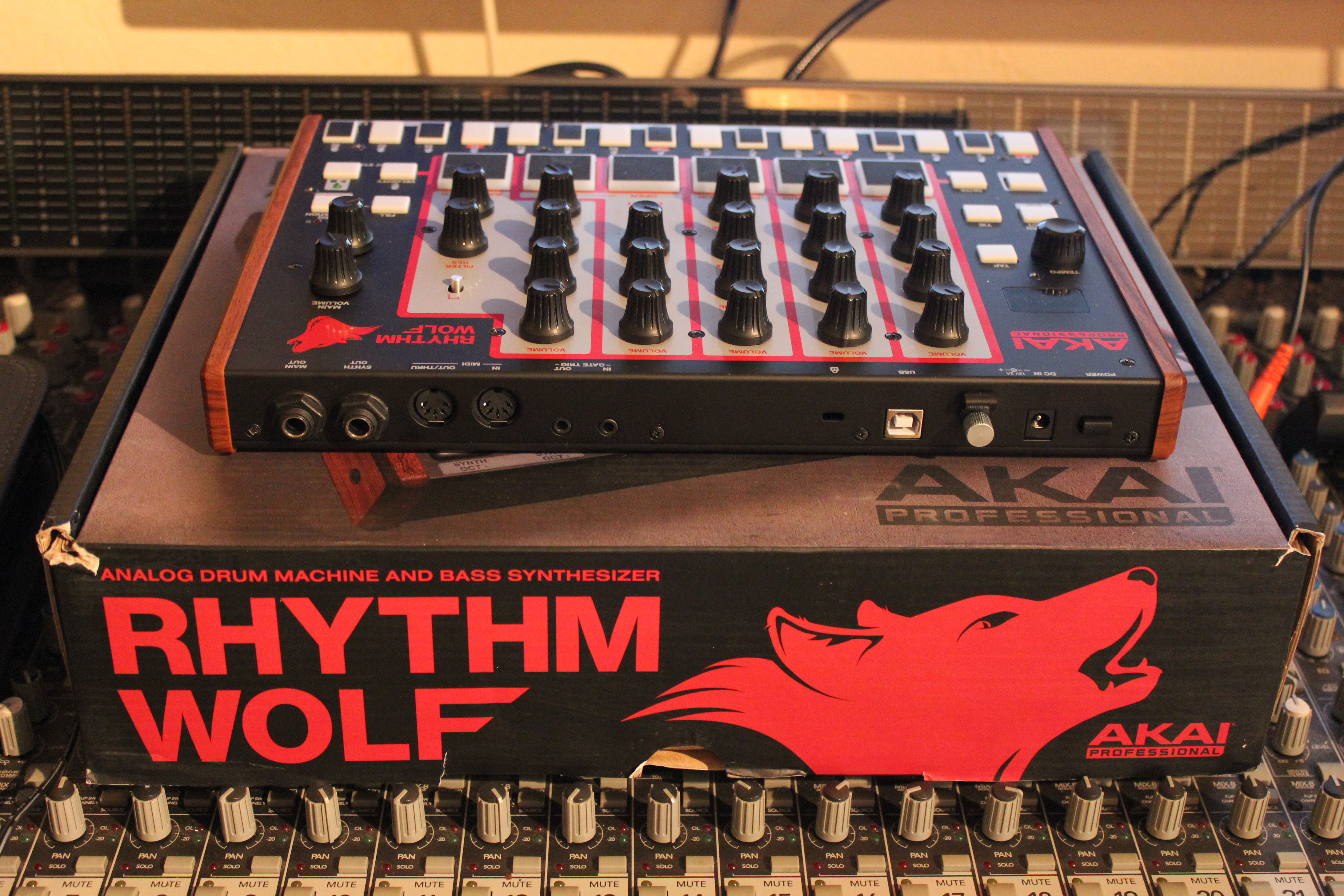 Akai Rhythm Wolf