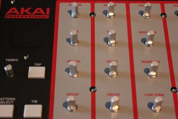 Akai Rhythm Wolf Akai Rhythm Wolf